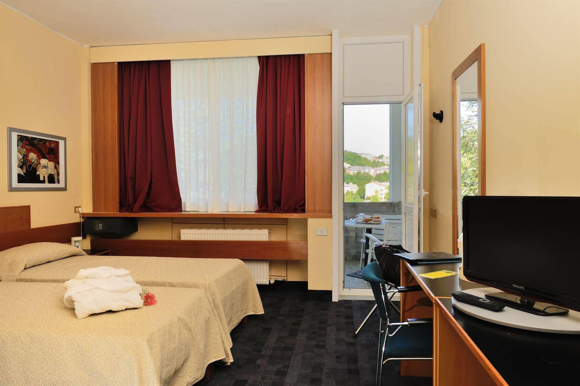 Hotel Santoli Porretta Terme Bagian luar foto